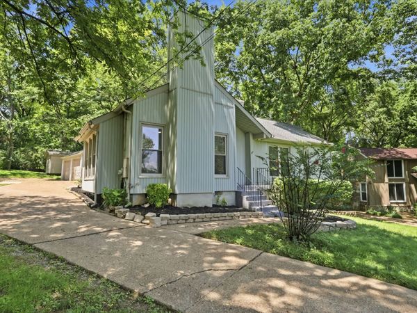 536 New Castle Ln , Hermitage, TN 37076