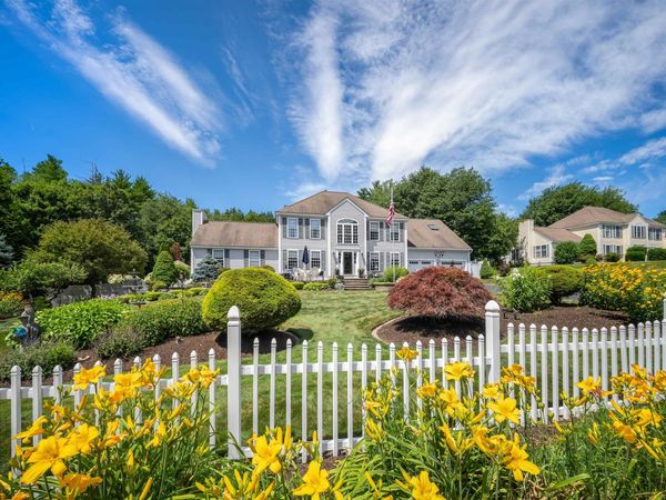 48 Cottonwood Drive, Dover, NH 03820