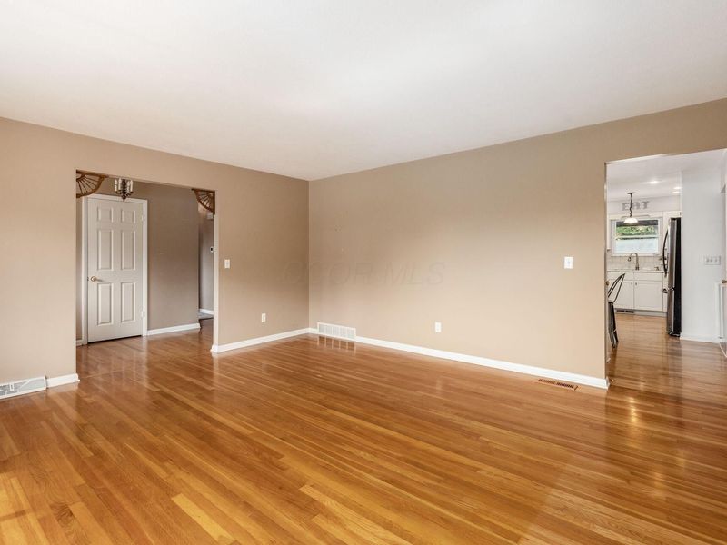 408 Pickering Drive, Pickerington, OH 43147 Photo 6