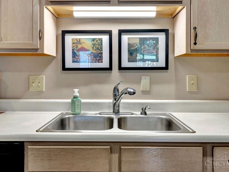 4350 Regency Ridge Court, Unit 208, Green Township, OH 45248 Photo 13