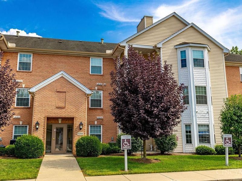 4350 Regency Ridge Court, Unit 208, Green Township, OH 45248 Photo 3
