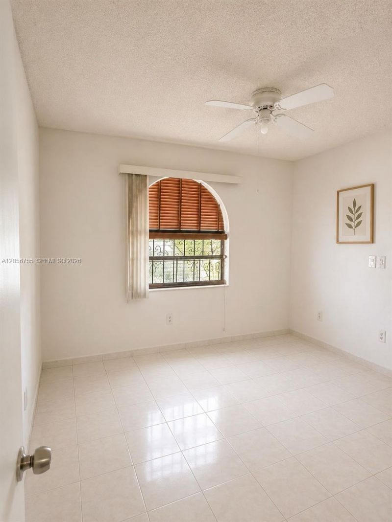 5941 W 20th Ln , Hialeah, FL 33016 Photo