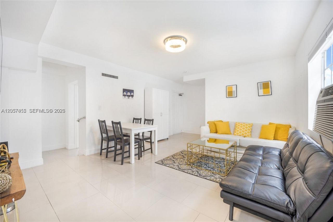 6966 Byron Ave, Unit 105, Miami Beach, FL 33141 Photo