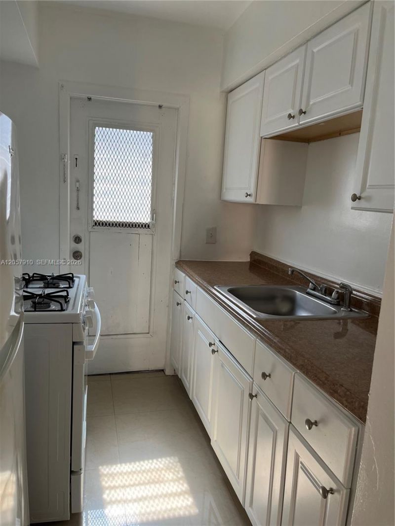 7333 Byron Ave, Unit 7331, Miami Beach, FL 33141 Photo
