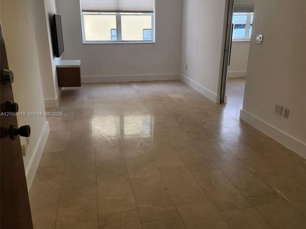 1390 Ocean Dr , Unit 402, Miami Beach, FL 33139