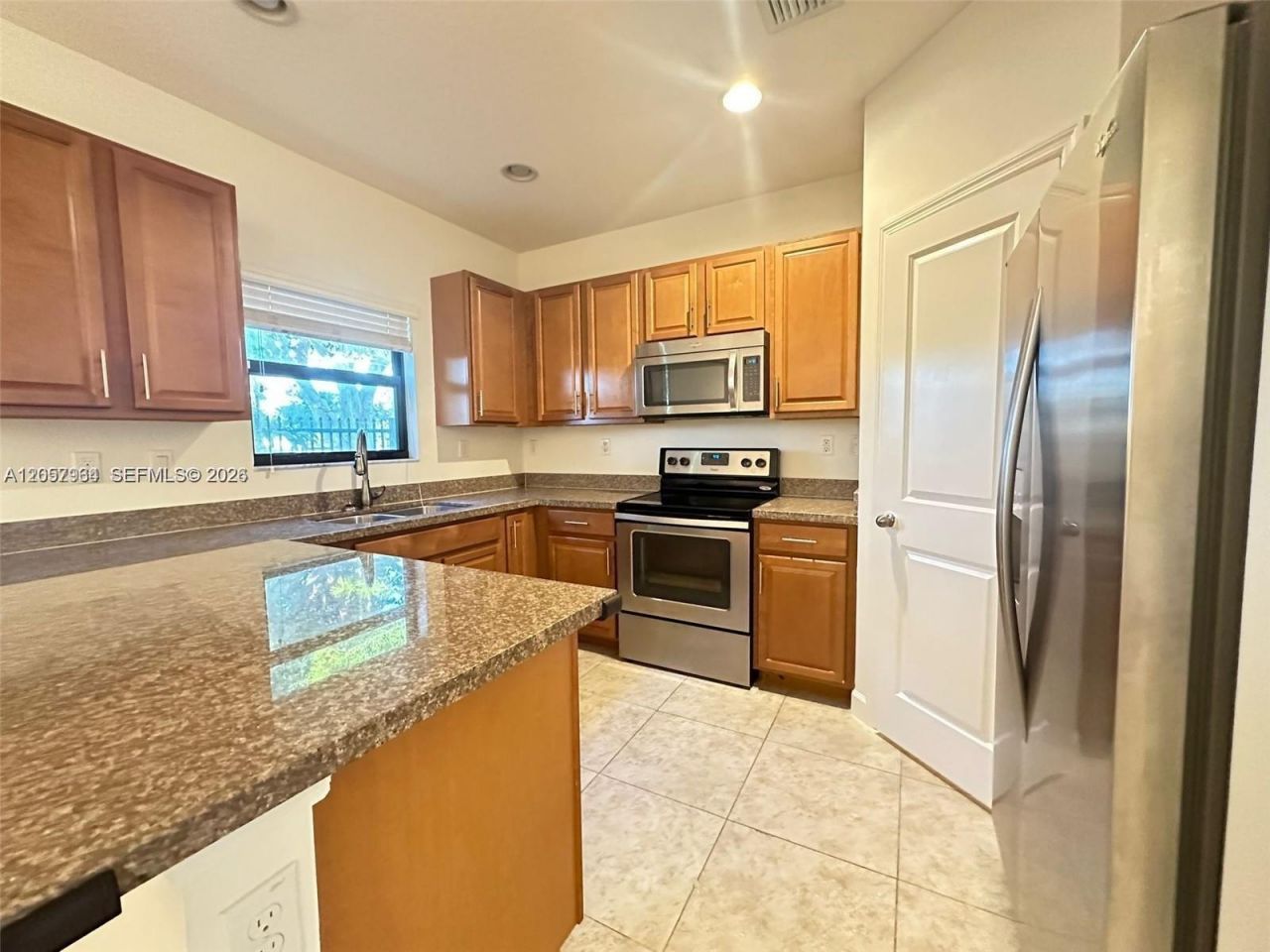 317 NE 194th Ln, Unit 317, Miami, FL 33179 Photo