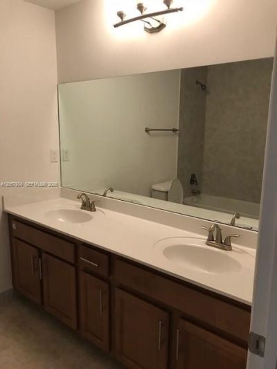 317 NE 194th Ln, Unit 317, Miami, FL 33179 Photo