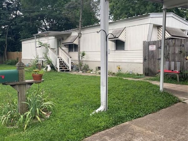 862 Thousand Pines Drive , Fenton, MO 63026