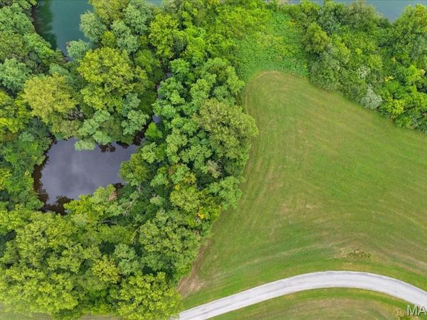 11150 Slate Drive , Carlyle, IL 62231