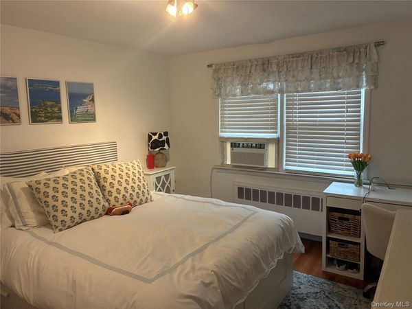 375 W Fulton Street , Long Beach, NY 11561