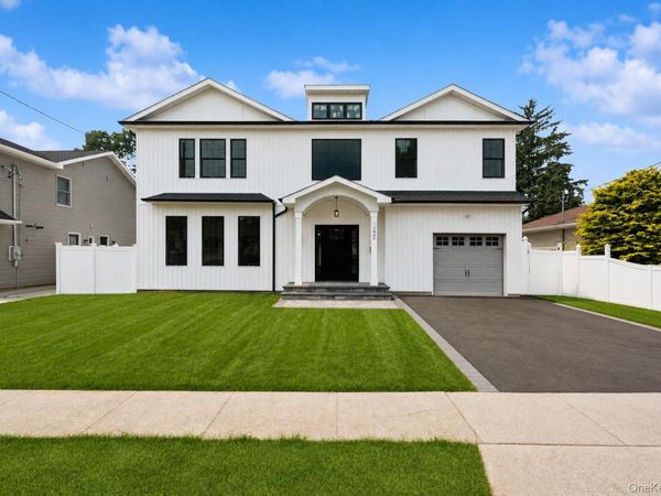 1222 Powell Avenue , North Merrick, NY 11566
