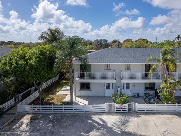324 W PINE Street, Unit 11, Lantana, FL 33462