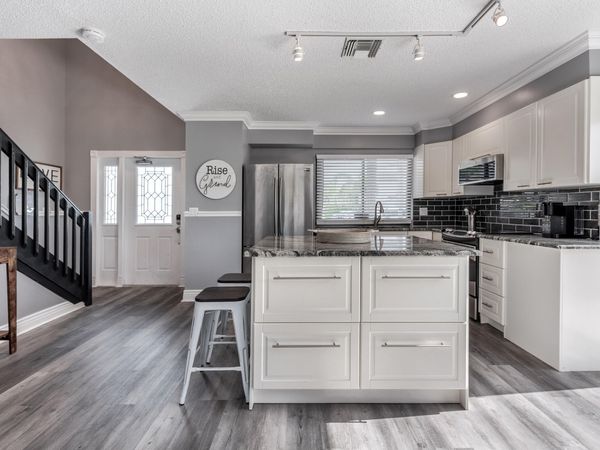 324 W PINE Street, Unit 11, Lantana, FL 33462