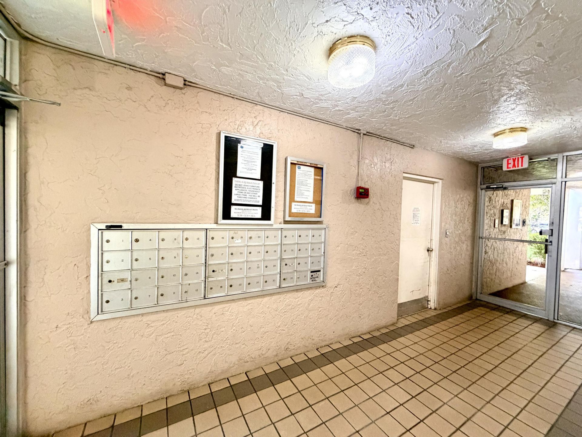 1100 NW 87th Avenue, Unit 406, Coral Springs, FL 33071 Photo