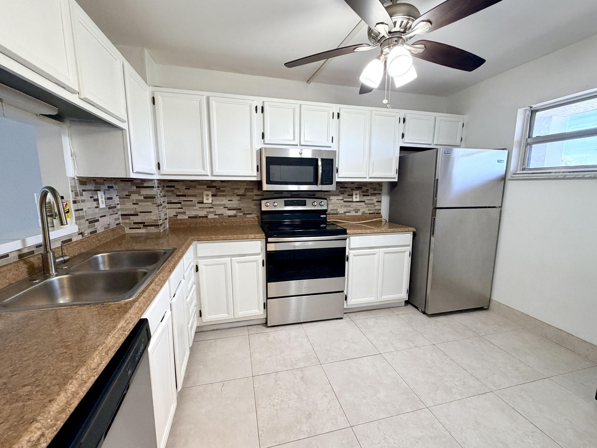 1100 NW 87th Avenue, Unit 406, Coral Springs, FL 33071 Photo