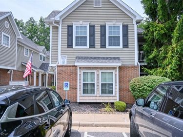 3395 Lenox Village Drive, Unit 148, Fairlawn, OH 44333