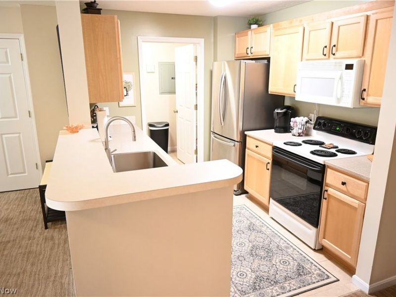 3395 Lenox Village Drive, Unit 148, Fairlawn, OH 44333 Photo 8
