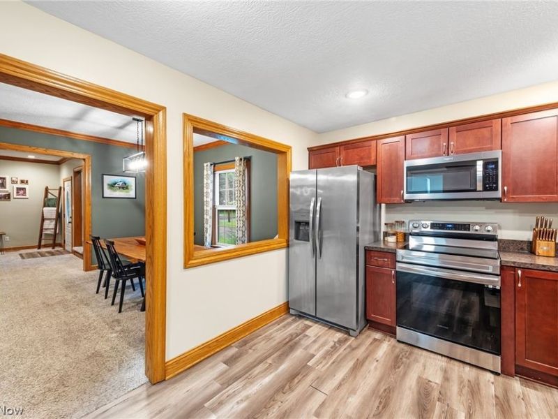 6342 Manchester Road, New Franklin, OH 44216 Photo 5