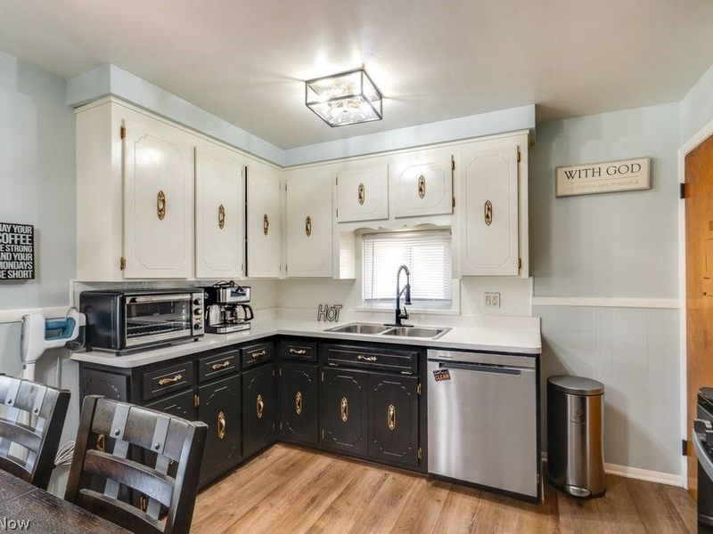 13304 Woodward Boulevard, Garfield Heights, OH 44125 Photo 12