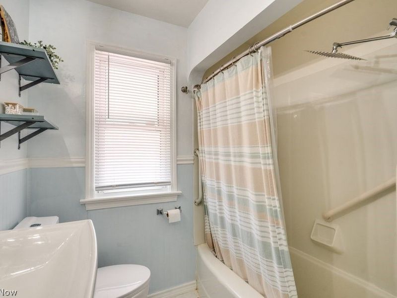 13304 Woodward Boulevard, Garfield Heights, OH 44125 Photo 17