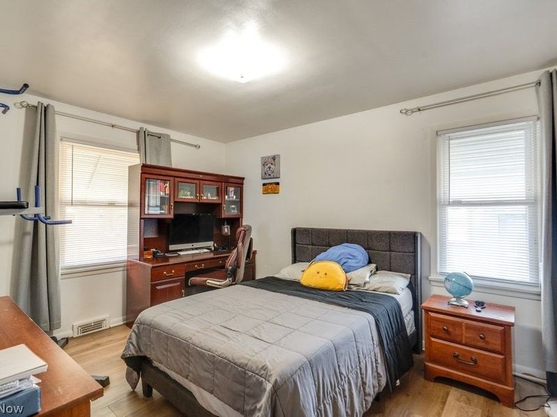 13304 Woodward Boulevard, Garfield Heights, OH 44125 Photo 19