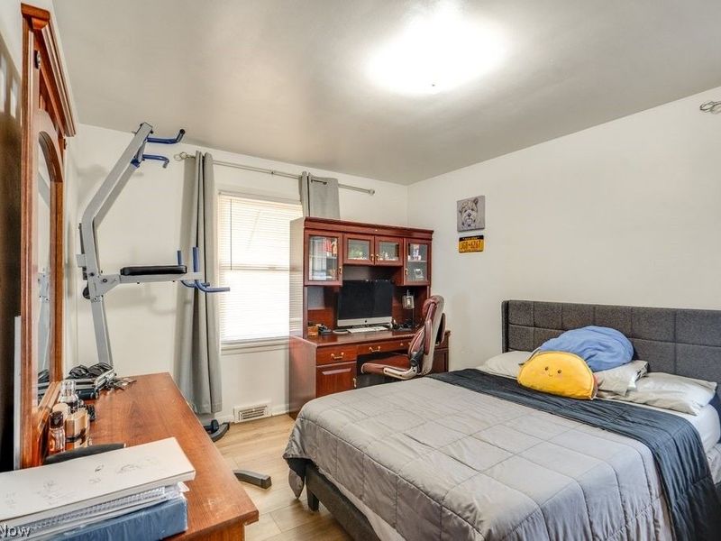13304 Woodward Boulevard, Garfield Heights, OH 44125 Photo 20