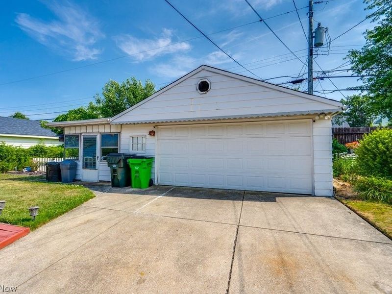 13304 Woodward Boulevard, Garfield Heights, OH 44125 Photo 4