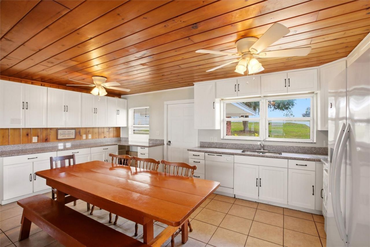 836 Lake June Road, Lake Placid, FL 33852 Photo