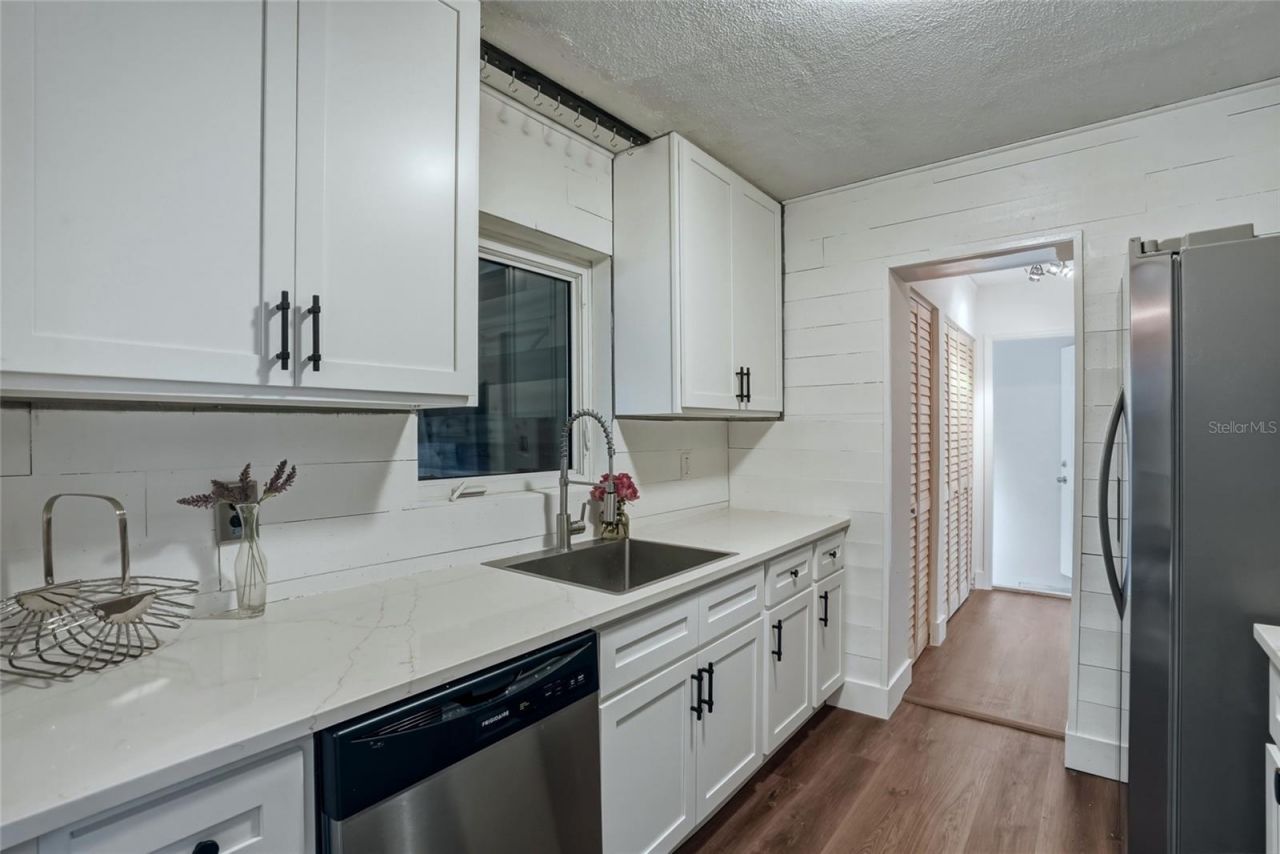 220 45th Avenue S, Saint Petersburg, FL 33705 Photo