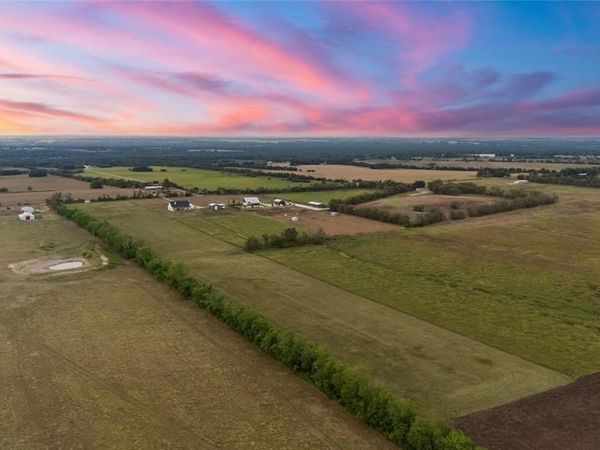 8153 Prairie Chapel Road , Crawford, TX 76638