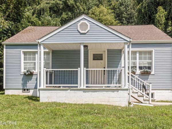 632 W Tri County Blvd, Oliver Springs, TN 37840