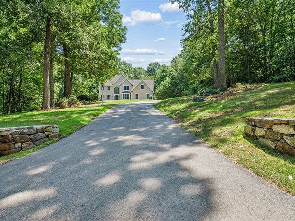 10 Burnett Road, Southborough, MA 01772