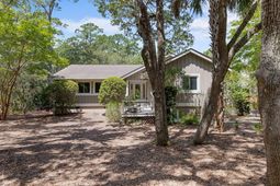 2837 Baywood Drive photo 4