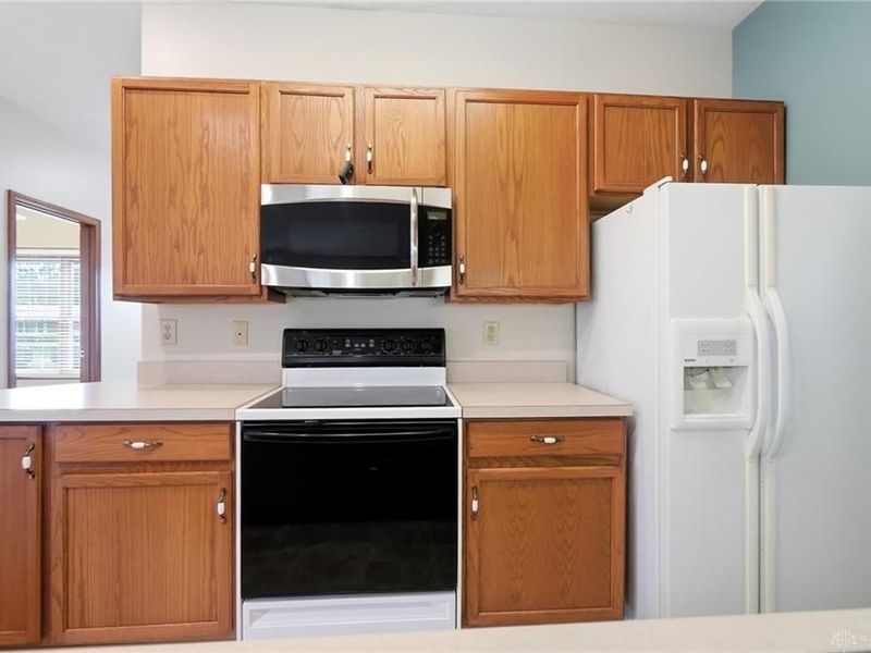 303 Mumford Drive, Troy, OH 45373 Photo 13