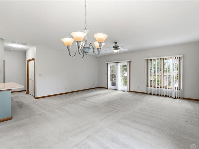 303 Mumford Drive, Troy, OH 45373 Photo 8