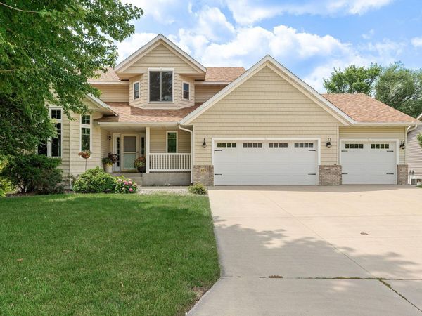 620 Countryview Avenue , Owatonna, MN 55060