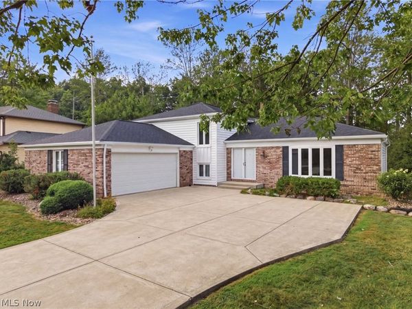 35771 Meadowdale Drive , Solon, OH 44139