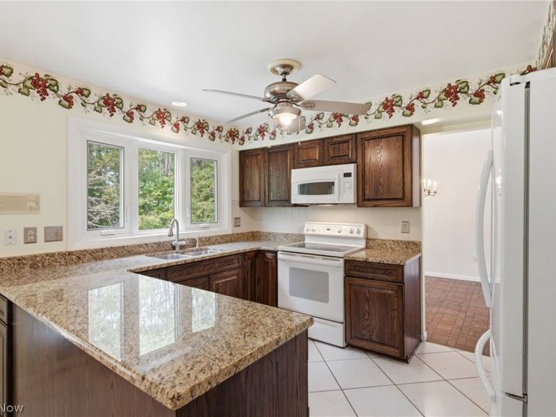 35771 Meadowdale Drive, Solon, OH 44139 Photo 11