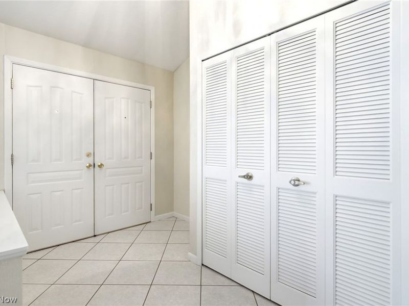 35771 Meadowdale Drive, Solon, OH 44139 Photo 4