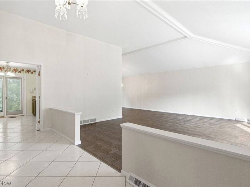 35771 Meadowdale Drive, Solon, OH 44139 Photo 5