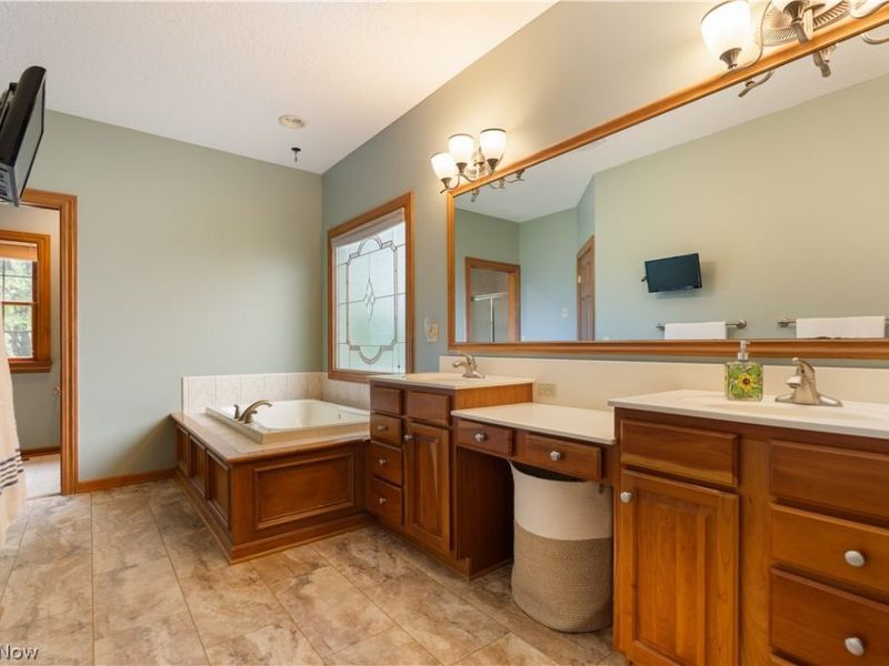1597 Fallen Timber Street NE, Canton, OH 44721 Photo 29