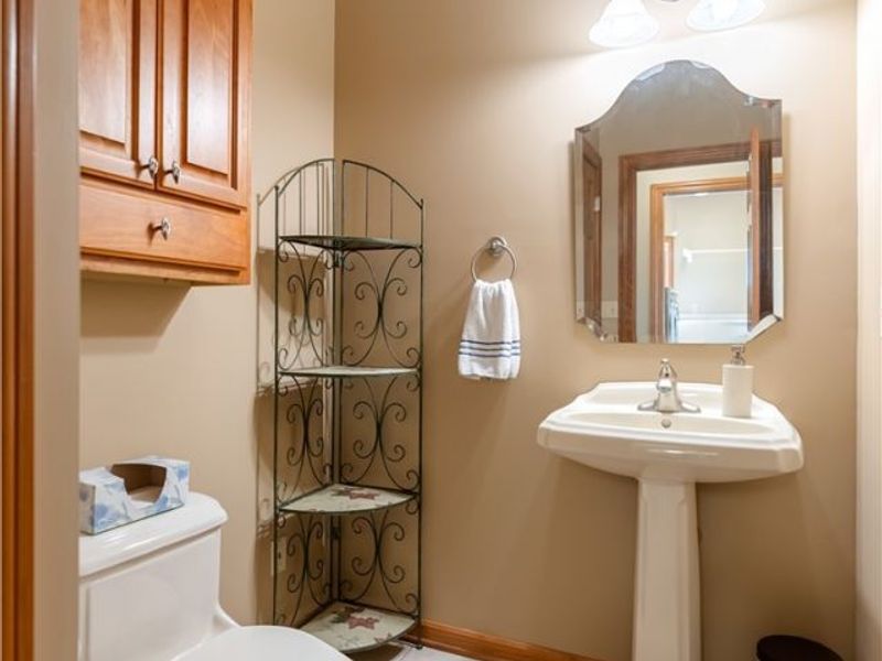 1597 Fallen Timber Street NE, Canton, OH 44721 Photo 33
