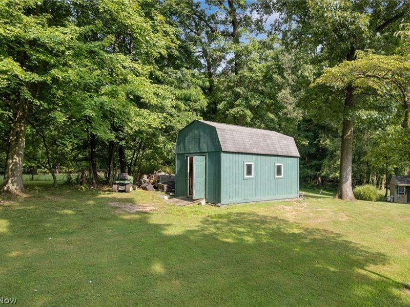 4290 Woodedge Boulevard, New Franklin, OH 44319 Photo 10