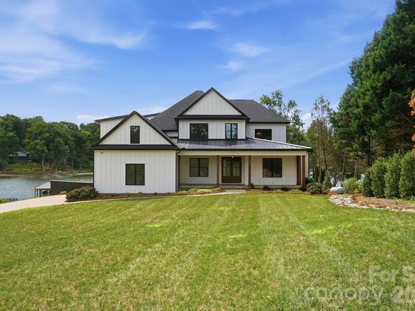 110 Zwilling Court, Troutman, NC 28166