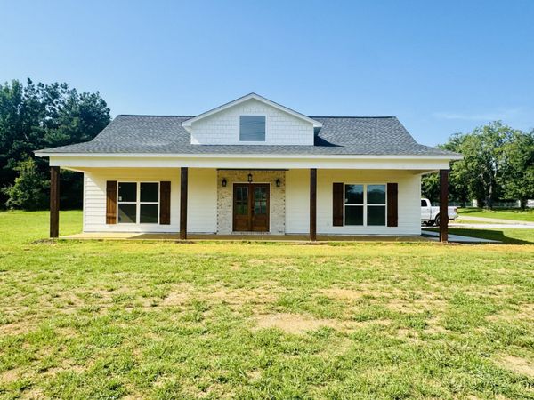 21 Hill Road, Ripley, MS 38663