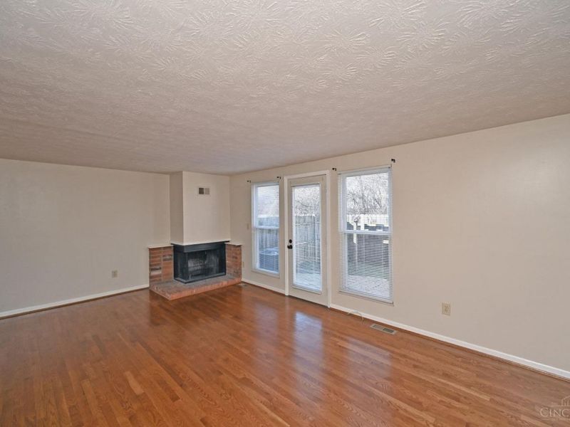 985 Woodlyn Drive N, Anderson Twp, OH 45230 Photo 10