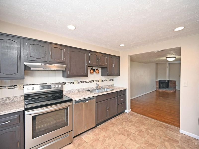 985 Woodlyn Drive N, Anderson Twp, OH 45230 Photo 15