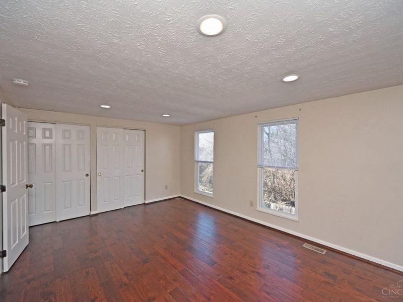 985 Woodlyn Drive N, Anderson Twp, OH 45230 Photo 29