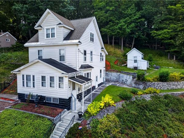 203 Woods Road , Syracuse, NY 13209