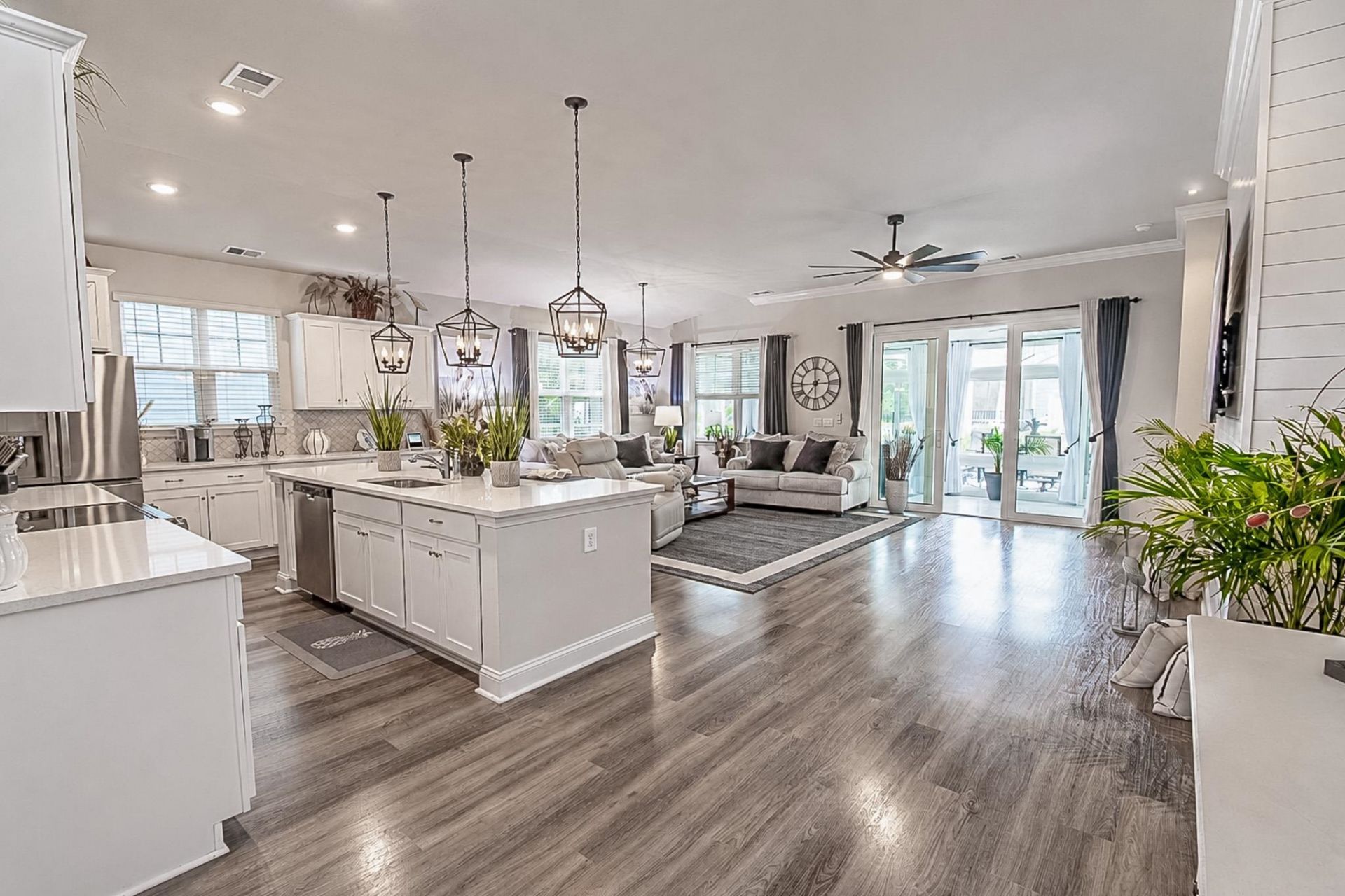 1021 Beechfield Ct.  Photo 6